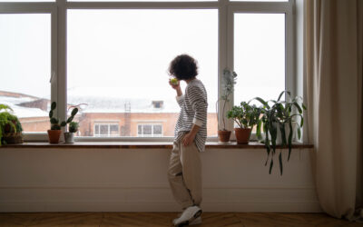 Spifferi dalle finestre: come capire se i serramenti sono da sostituire