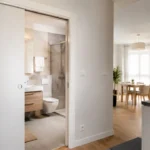 porta del bagno scorrevole o a battente